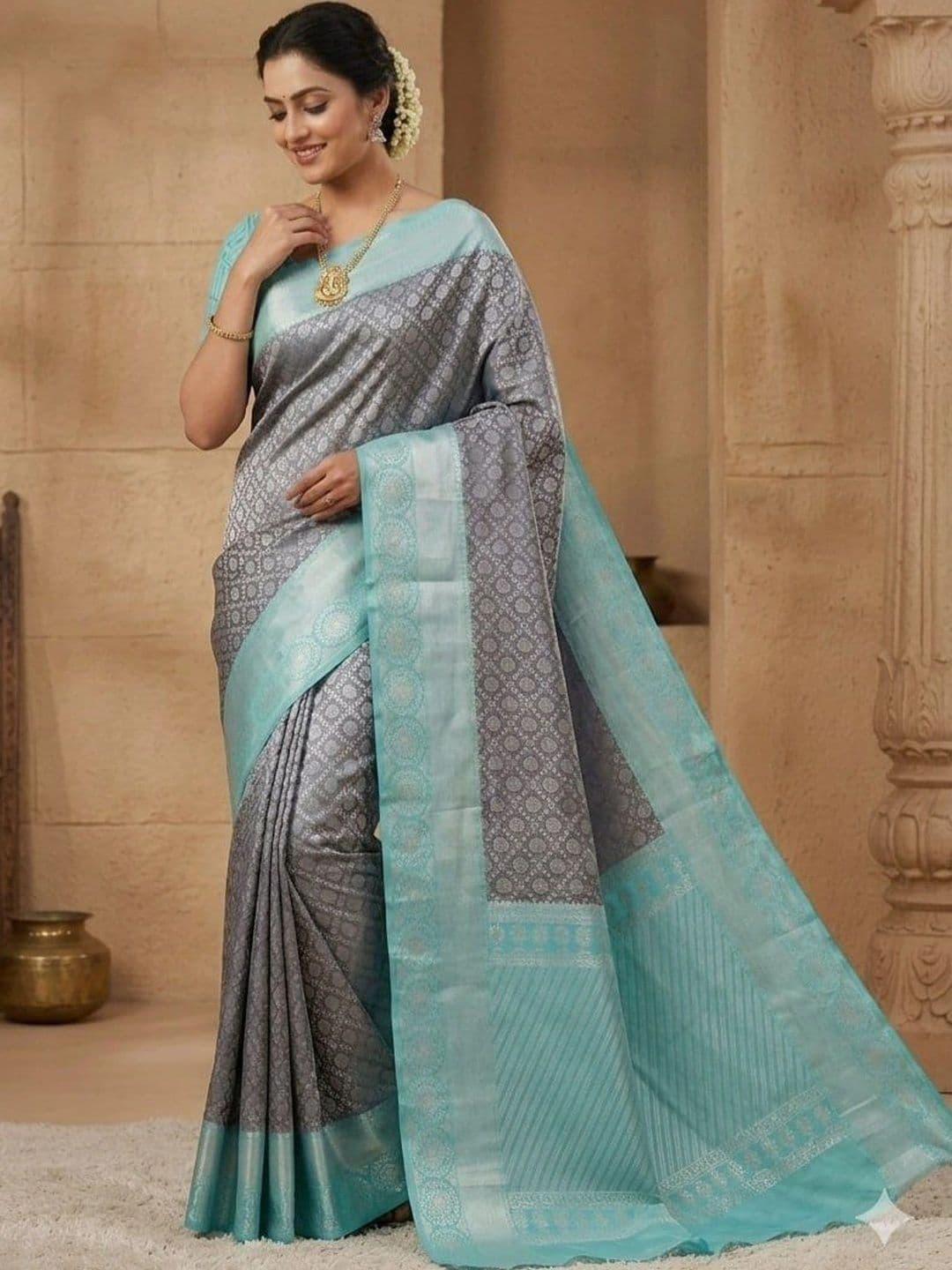 Zoomera Woven Design Zari Art Silk Banarasi Saree thumbnail 3