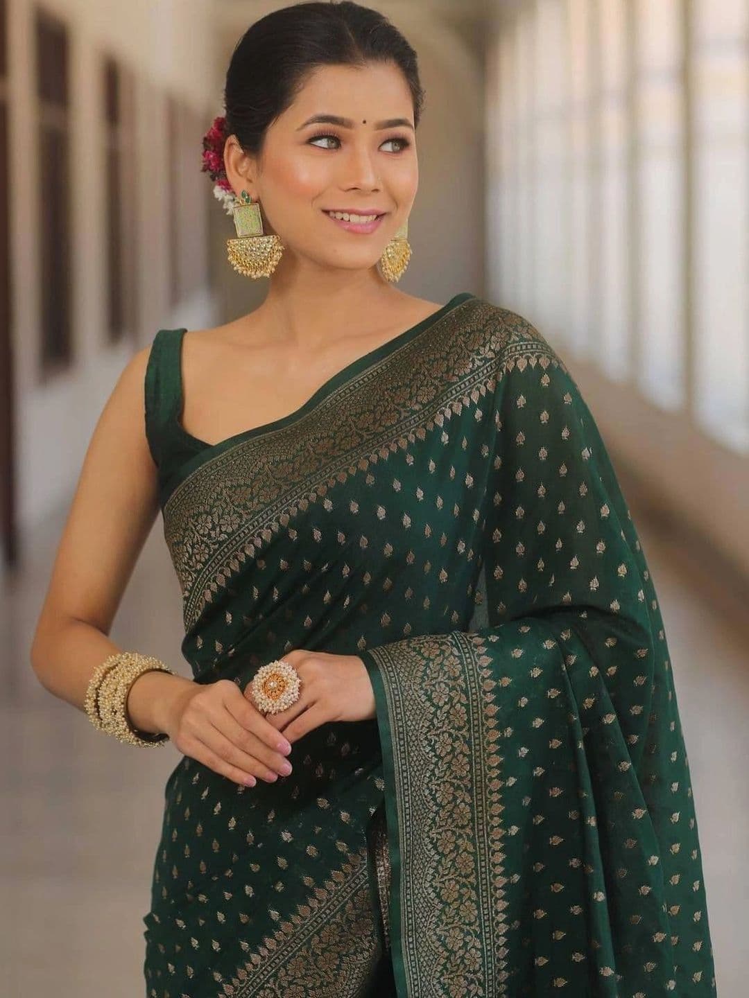 Anokhi Attire Woven Design Zari Art Silk Banarasi Saree thumbnail 4