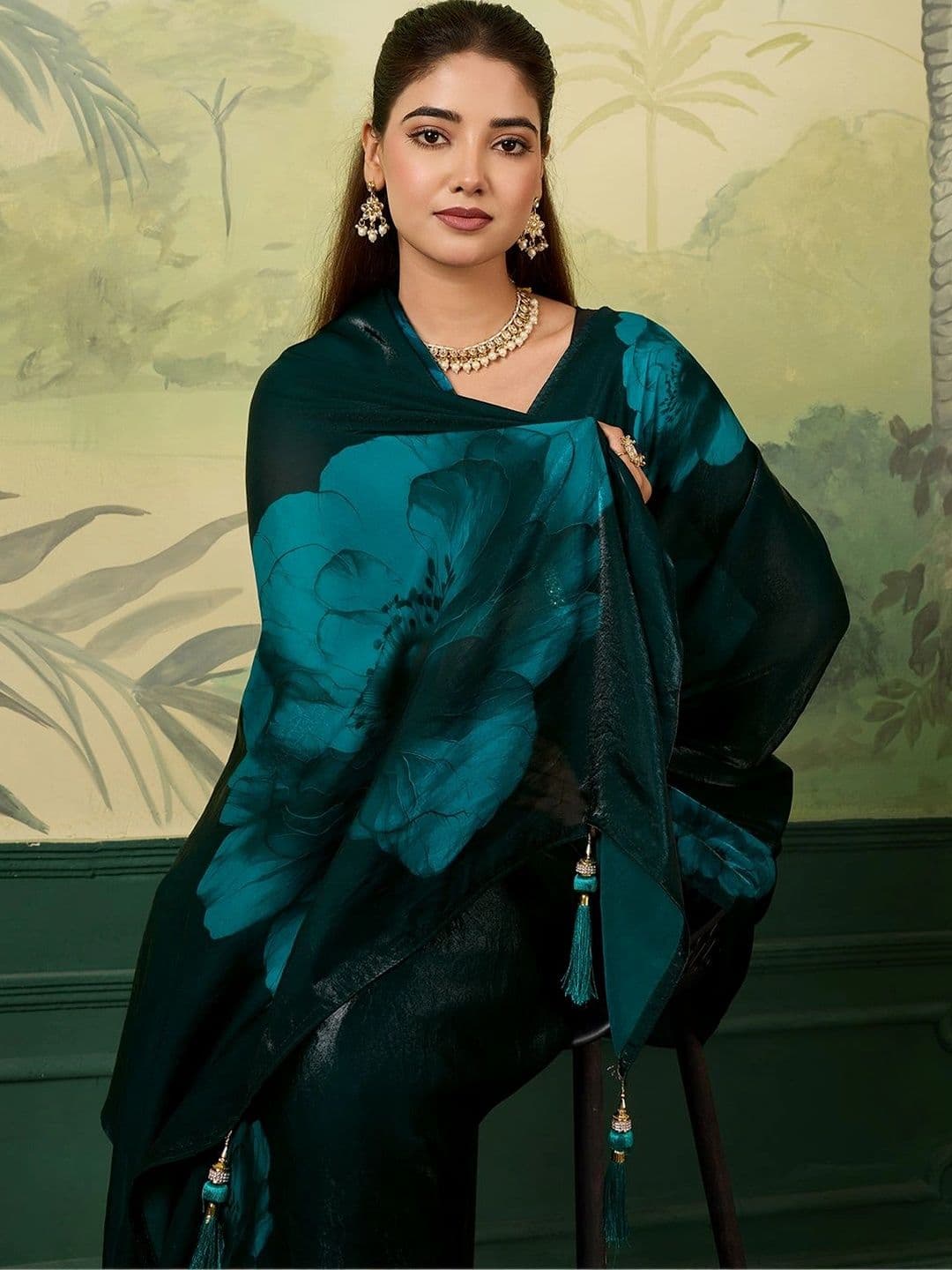 Panzora Floral Satin Designer Saree thumbnail 4