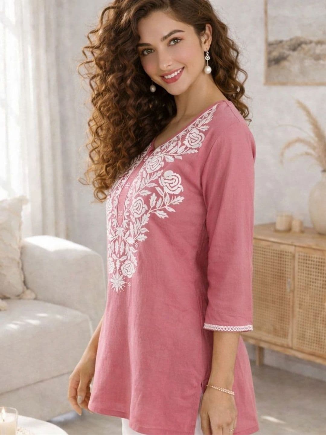 TWARELL Women Floral Embroidered Thread Work Floral Kurta thumbnail 5