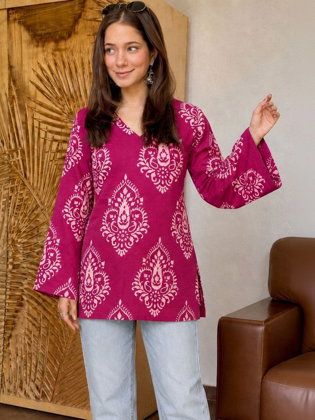 Sangria Ethnic Motifs Printed V-Neck Flared Sleeves Kurti thumbnail 5