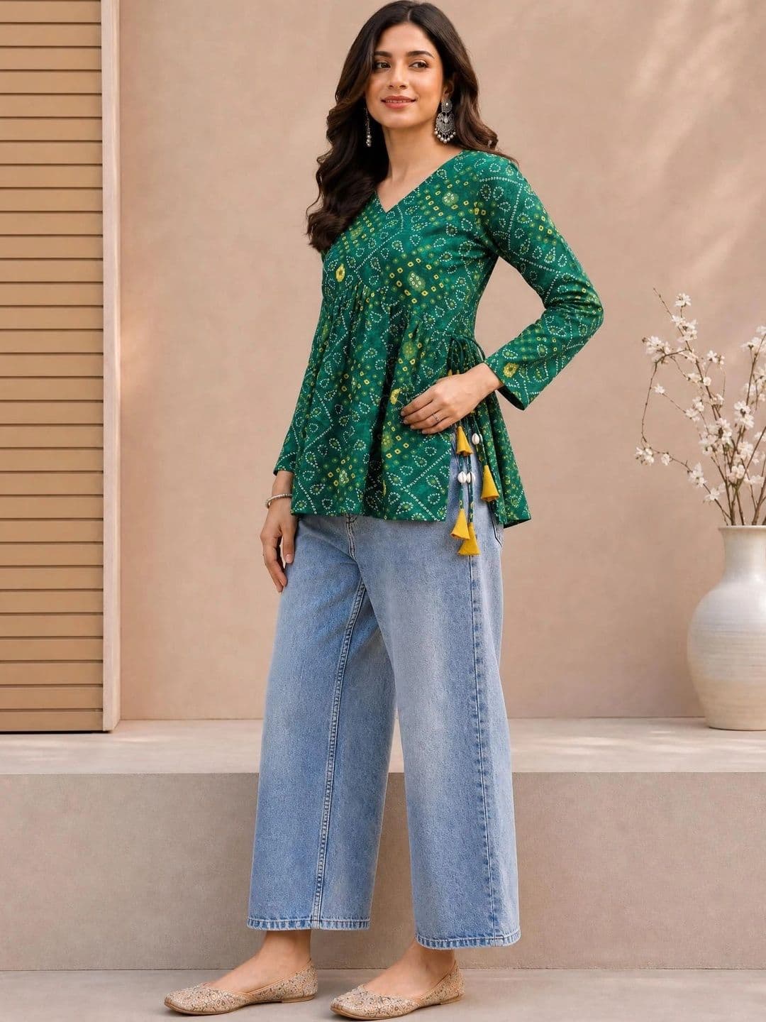 Youthnic Bandhani Printed V-Neck Empire Kurti thumbnail 4