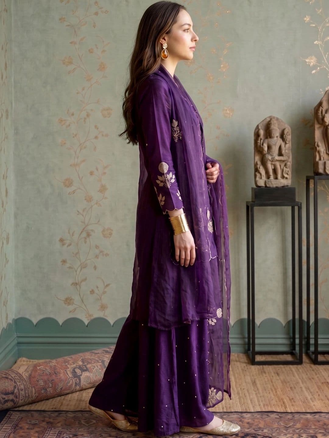 Sangria Women Floral Embroidered Regular Thread Work Kurta with Sharara & With Dupatta thumbnail 4