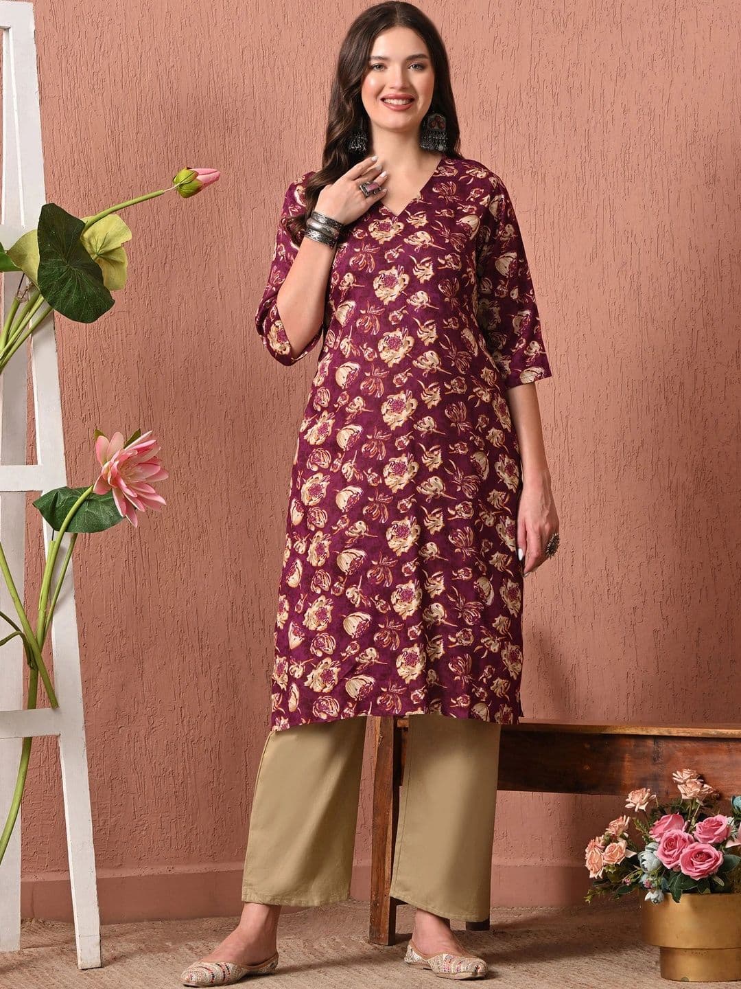 Sangria Women Floral Printed Kurta - view 1