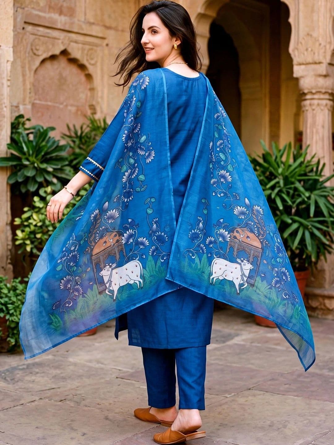 Anokhi Attire Women Ethnic Motifs Regular Thread Work Kurta with Trousers & With Dupatta thumbnail 2
