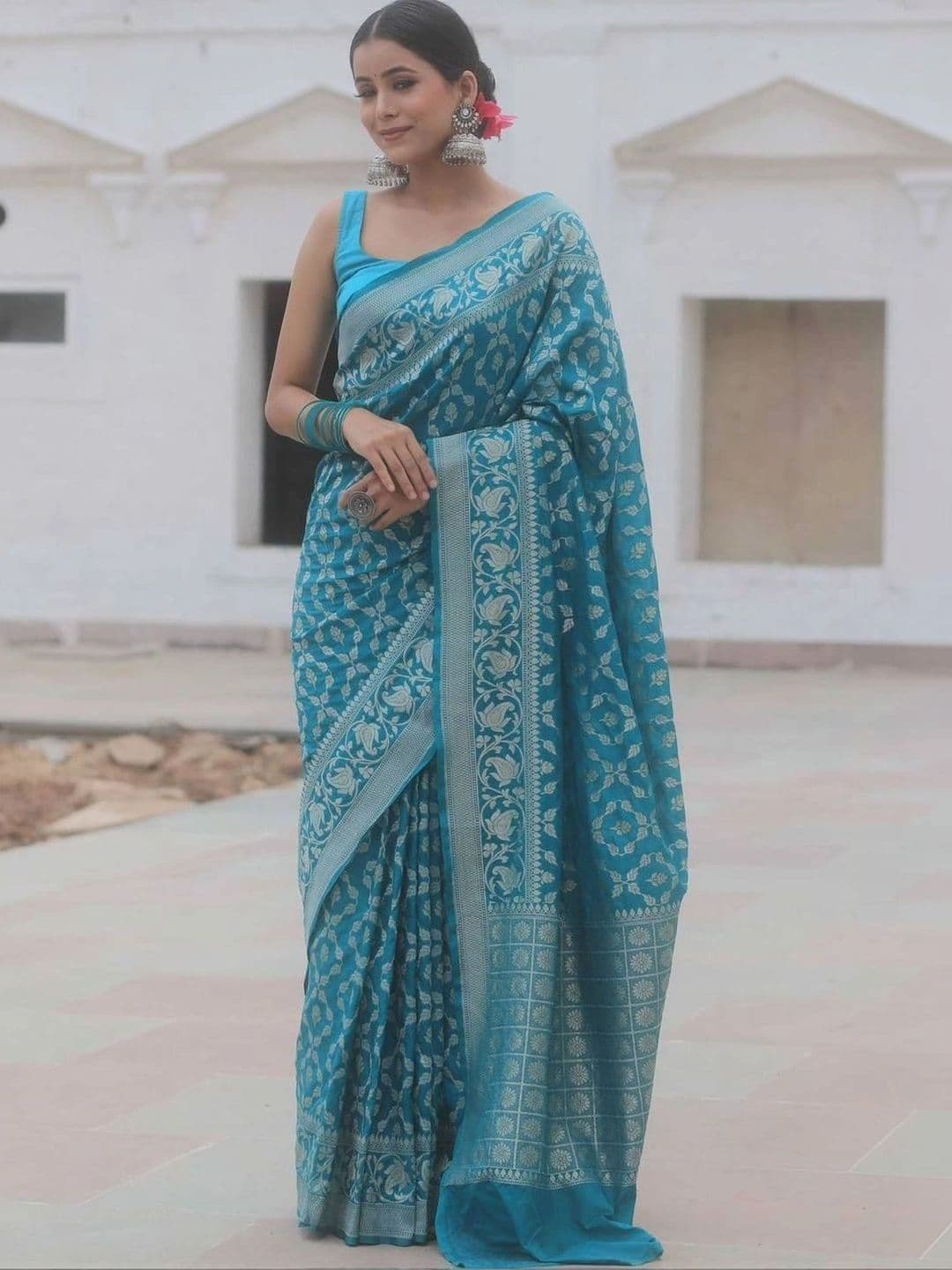 Anokhi Attire Woven Design Zari Art Silk Banarasi Saree thumbnail 5