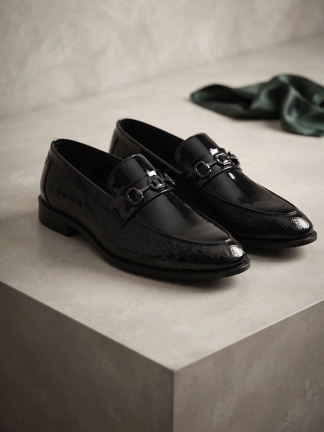 HERE&NOW Men Textured Pointed Toe Slip-On Formal Loafers Shoes - view 1
