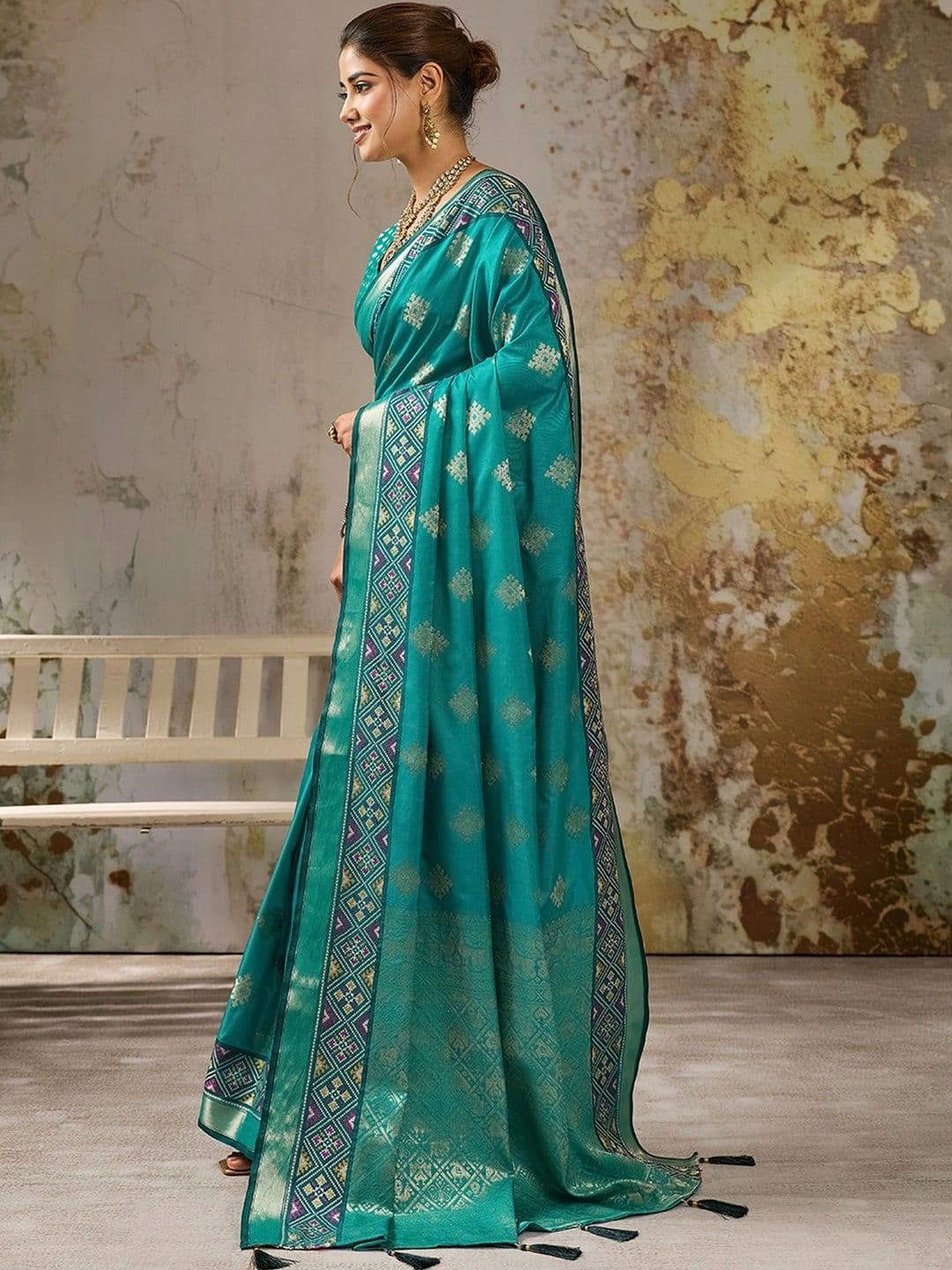 PBS PRINTS Embellished Zari Silk Blend Designer Patola Saree thumbnail 5