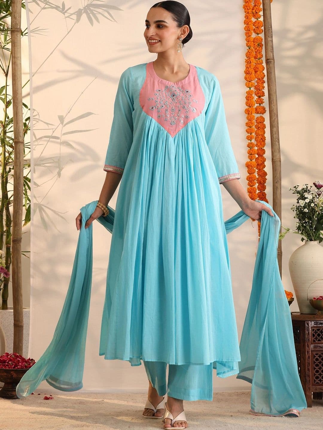 Khushal K Women Ethnic Motifs Embroidered Empire Thread Work Pure Cotton Kurta with Palazzos & With Dupatta - view 1