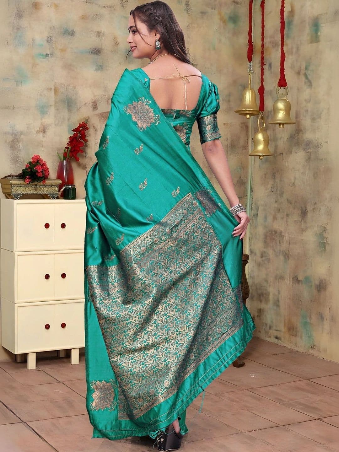 KALINI Woven Design Zari Silk Blend Saree thumbnail 2