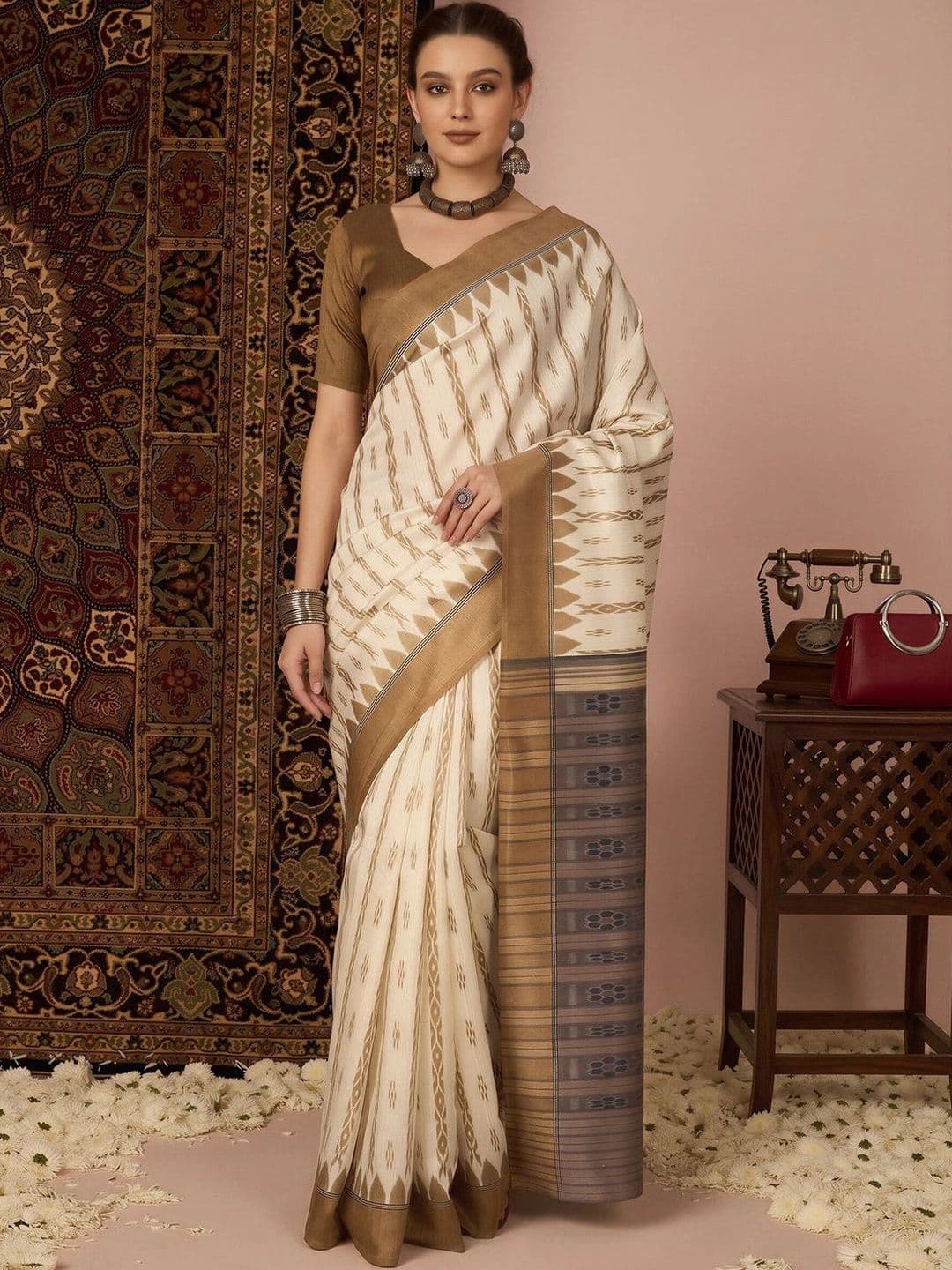 Anouk Ethnic Motifs Silk Blend Designer Ikat Saree - view 1