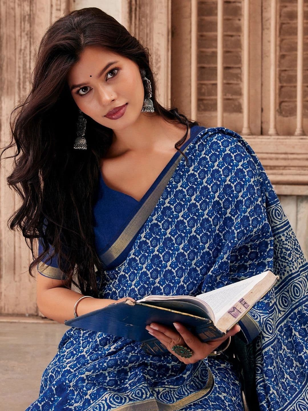 Mitera Floral Designer Block Print Saree thumbnail 4