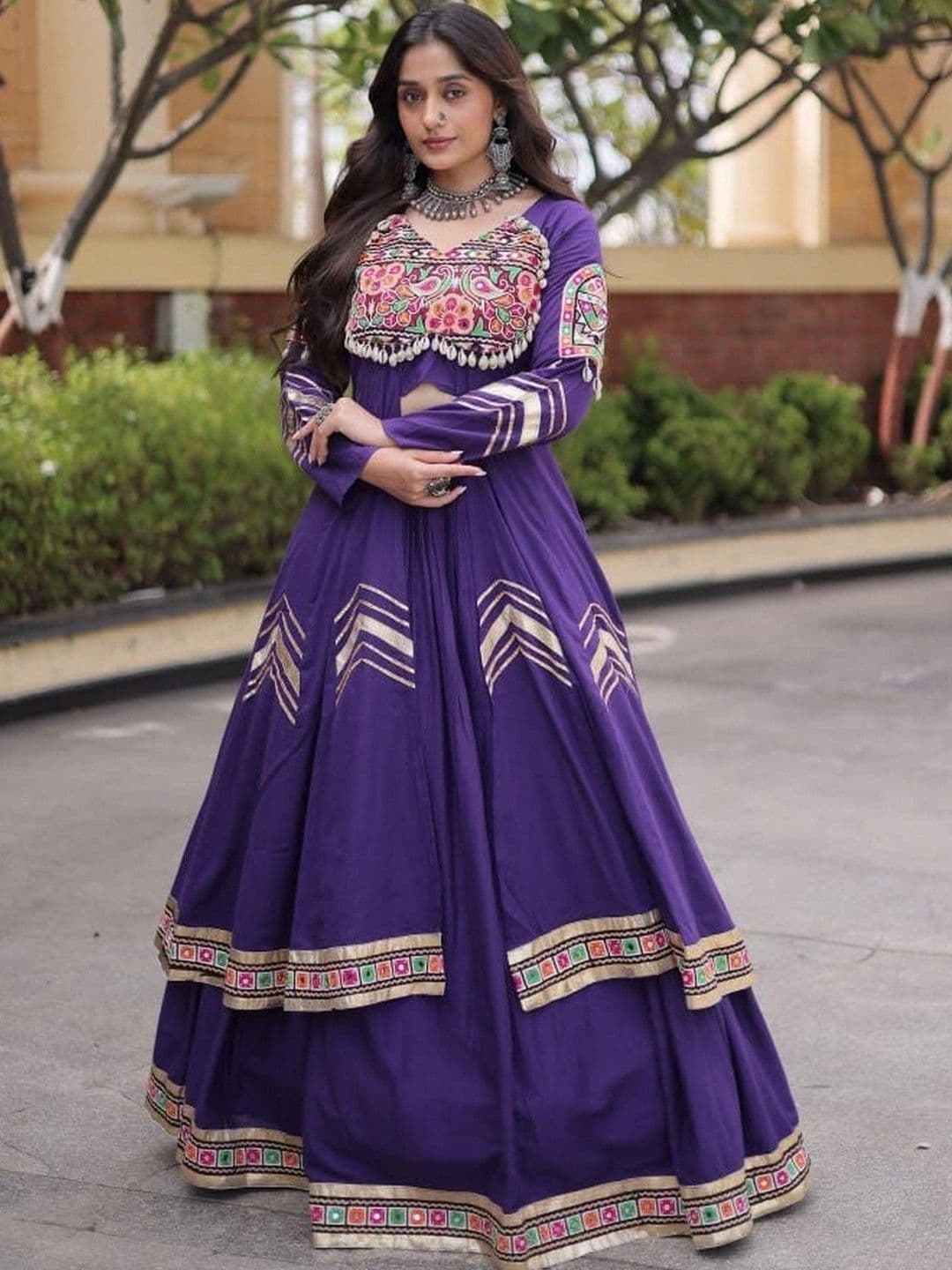 wckrod Embroidered Thread Work Ready to Wear Lehenga & Semi-Stitched thumbnail 6