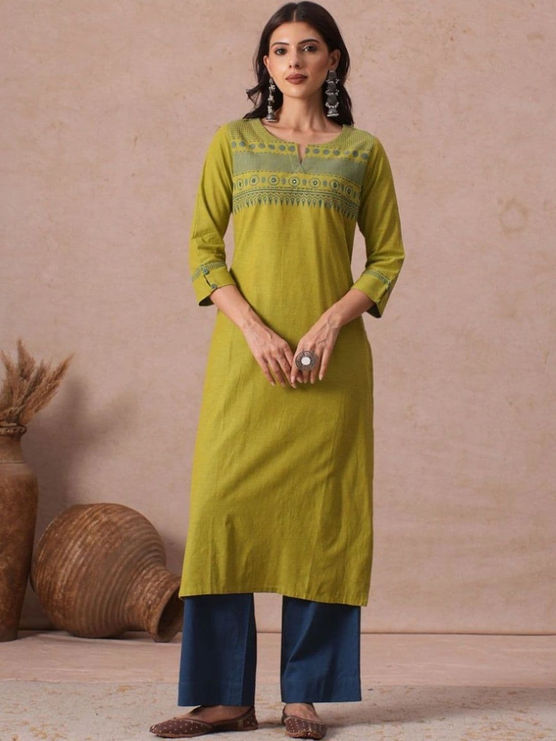 KAMI KUBI Women Ethnic Motifs Mirror Work Kurta thumbnail 2