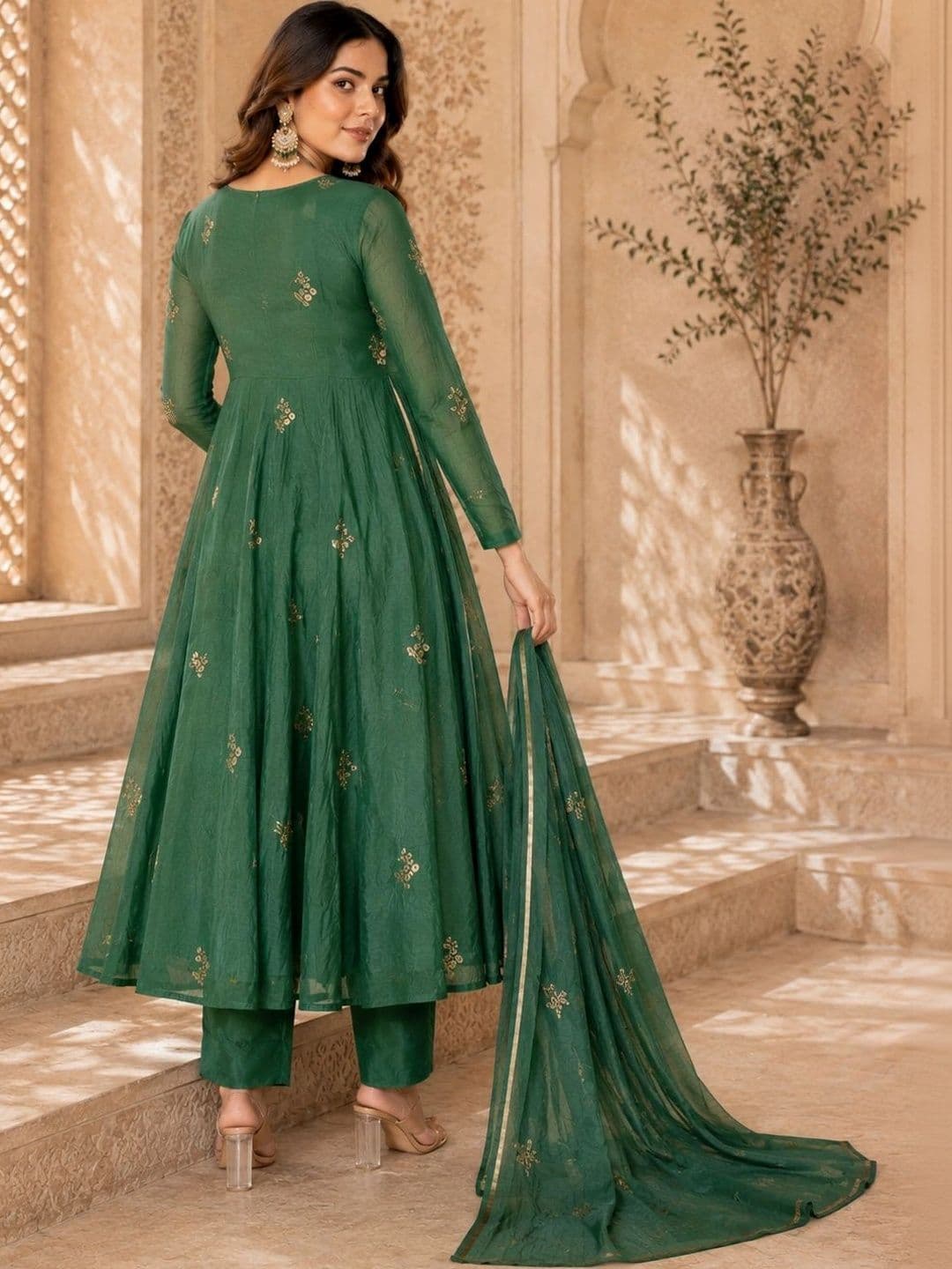 Sangria Women Ethnic Motifs Embroidered Regular Chanderi Silk Kurta with Trousers & With Dupatta thumbnail 4