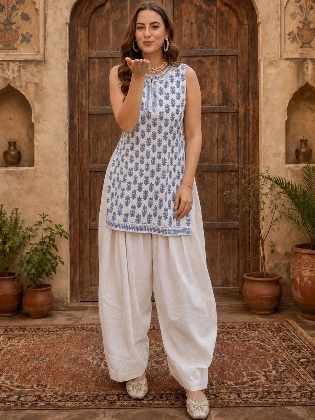 Sangria Women Ethnic Motifs Printed Regular Kurta with Patiala thumbnail 5