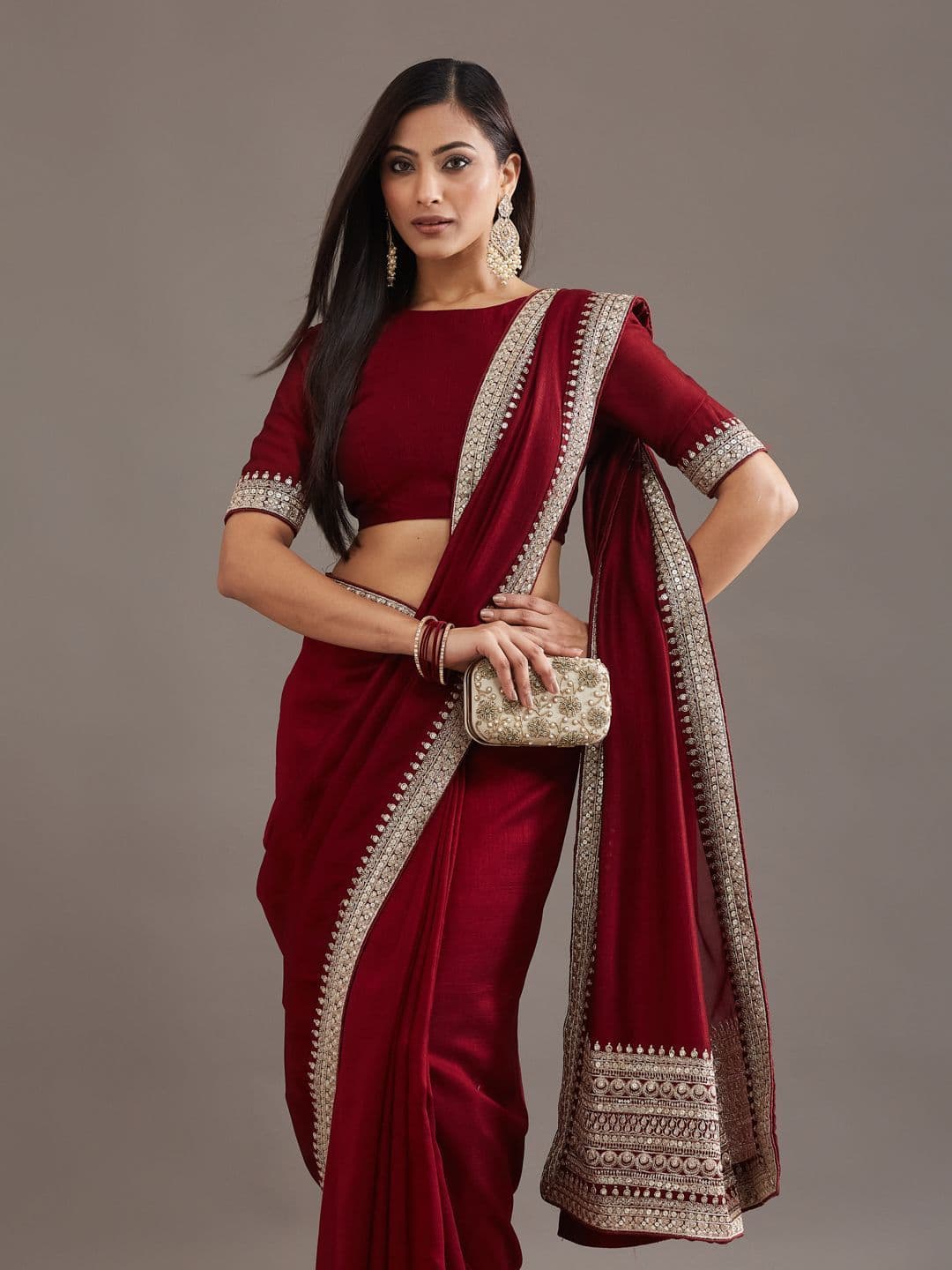 kasee Embellished Zari Silk Blend Heavy Work Saree thumbnail 7