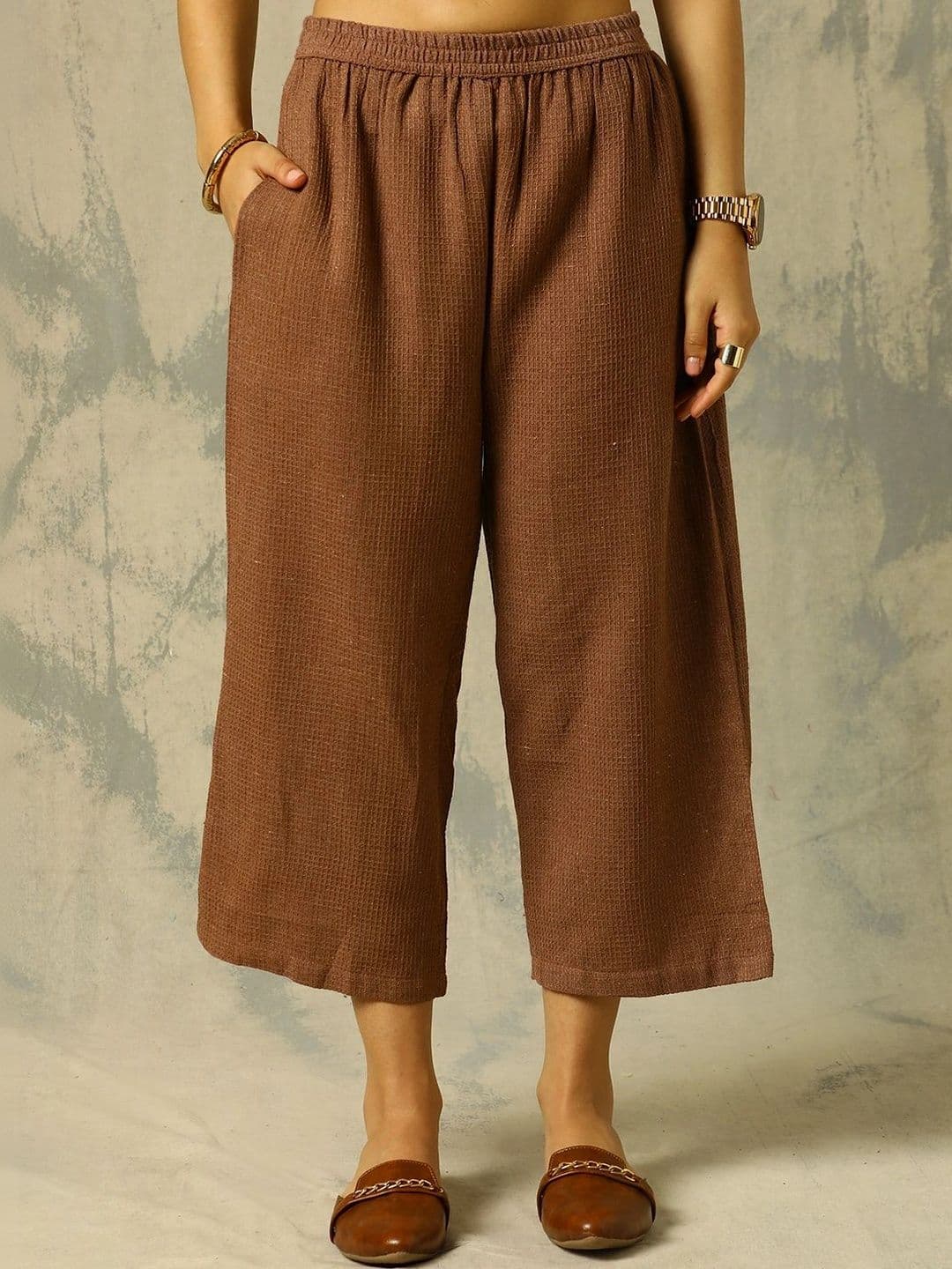BLACK & BLAH BLAH Women Regular Pure Cotton Kurta with Trousers thumbnail 6