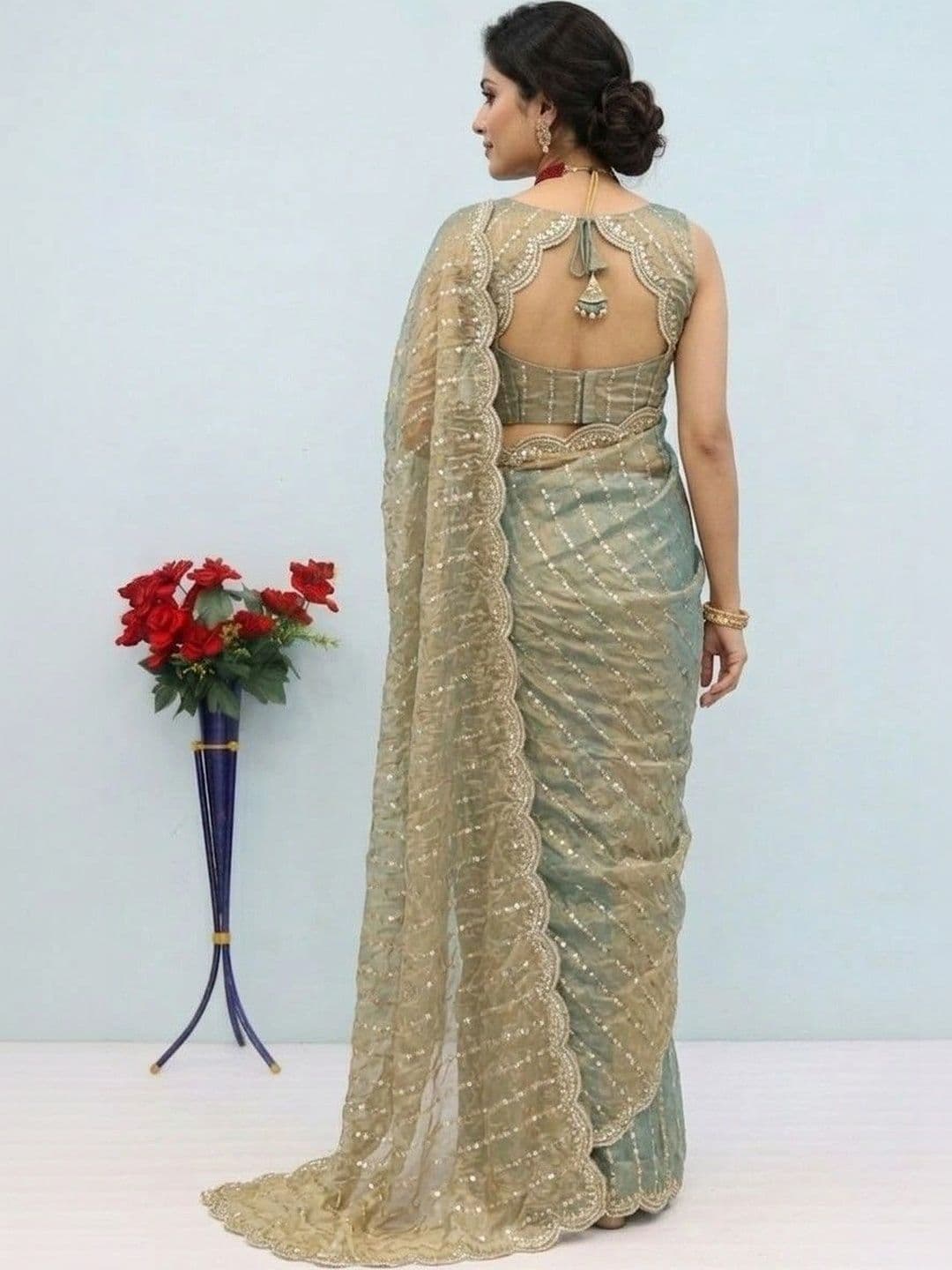 SmileyFashion Striped Sequinned Poly Chiffon Designer Saree thumbnail 5