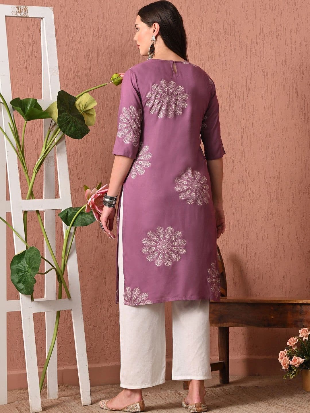 Sangria Women Floral Printed Kurta thumbnail 4
