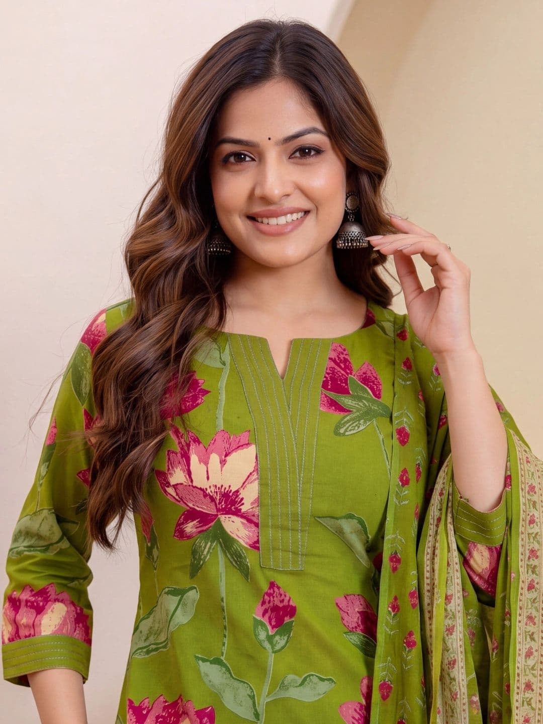 Shree Ramkrishna Fab Women Floral Printed Regular Pure Cotton Kurta with Trousers & With Dupatta thumbnail 4