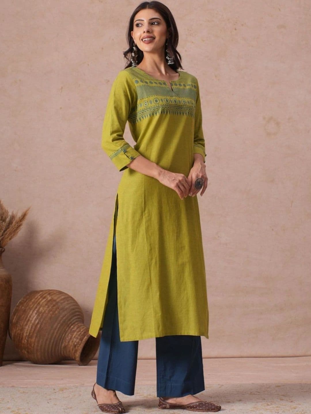 KAMI KUBI Women Ethnic Motifs Mirror Work Kurta thumbnail 3