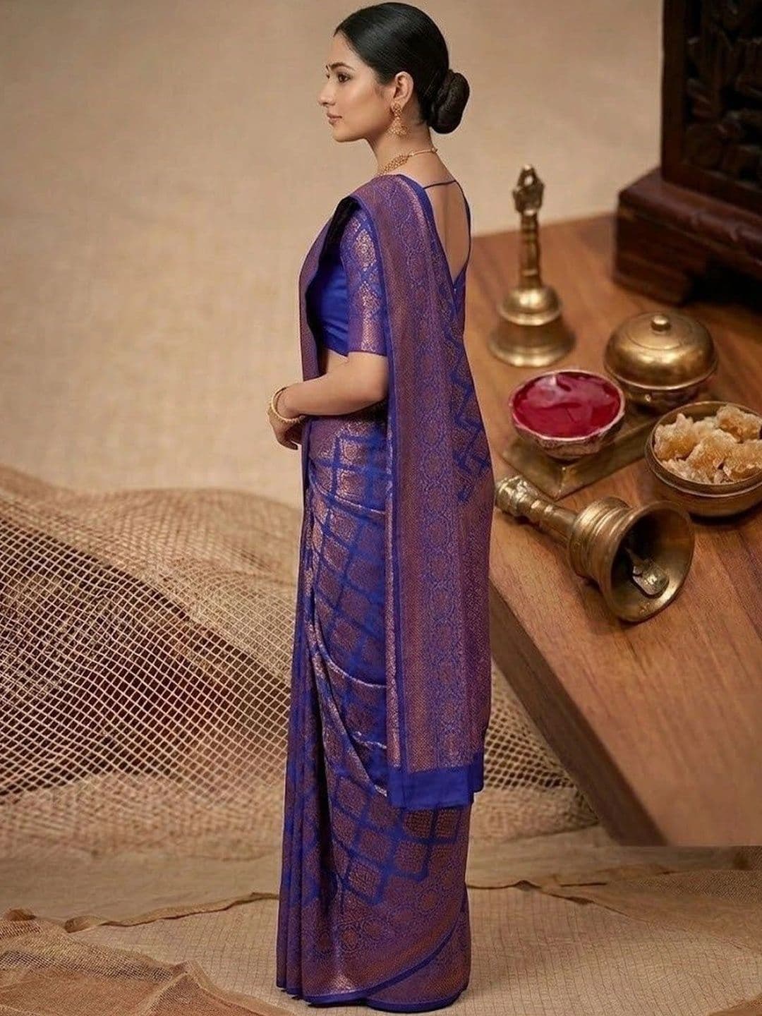 MITAL ENTERPRISE Woven Design Zari Art Silk Saree thumbnail 3