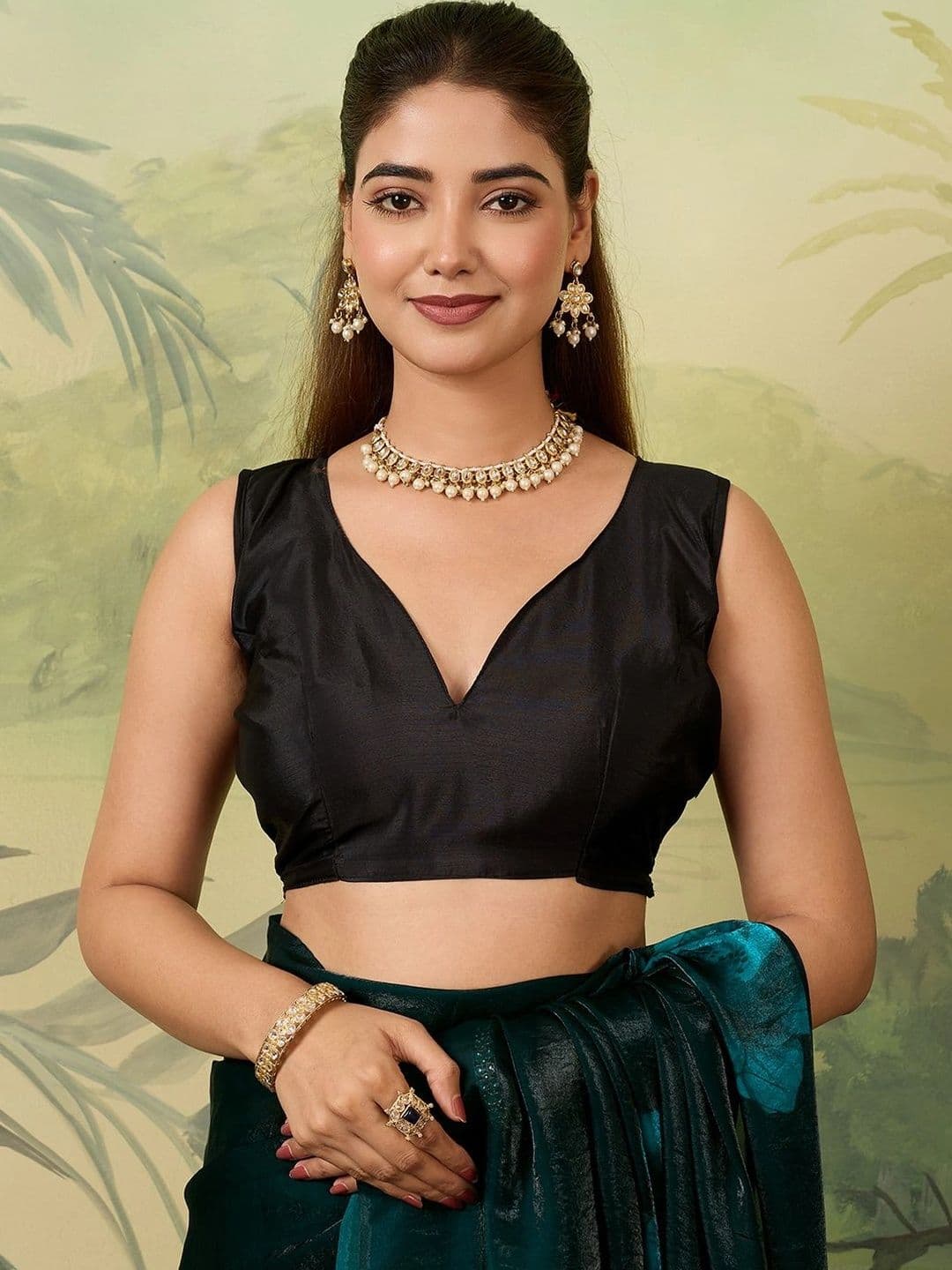 Panzora Floral Satin Designer Saree thumbnail 3