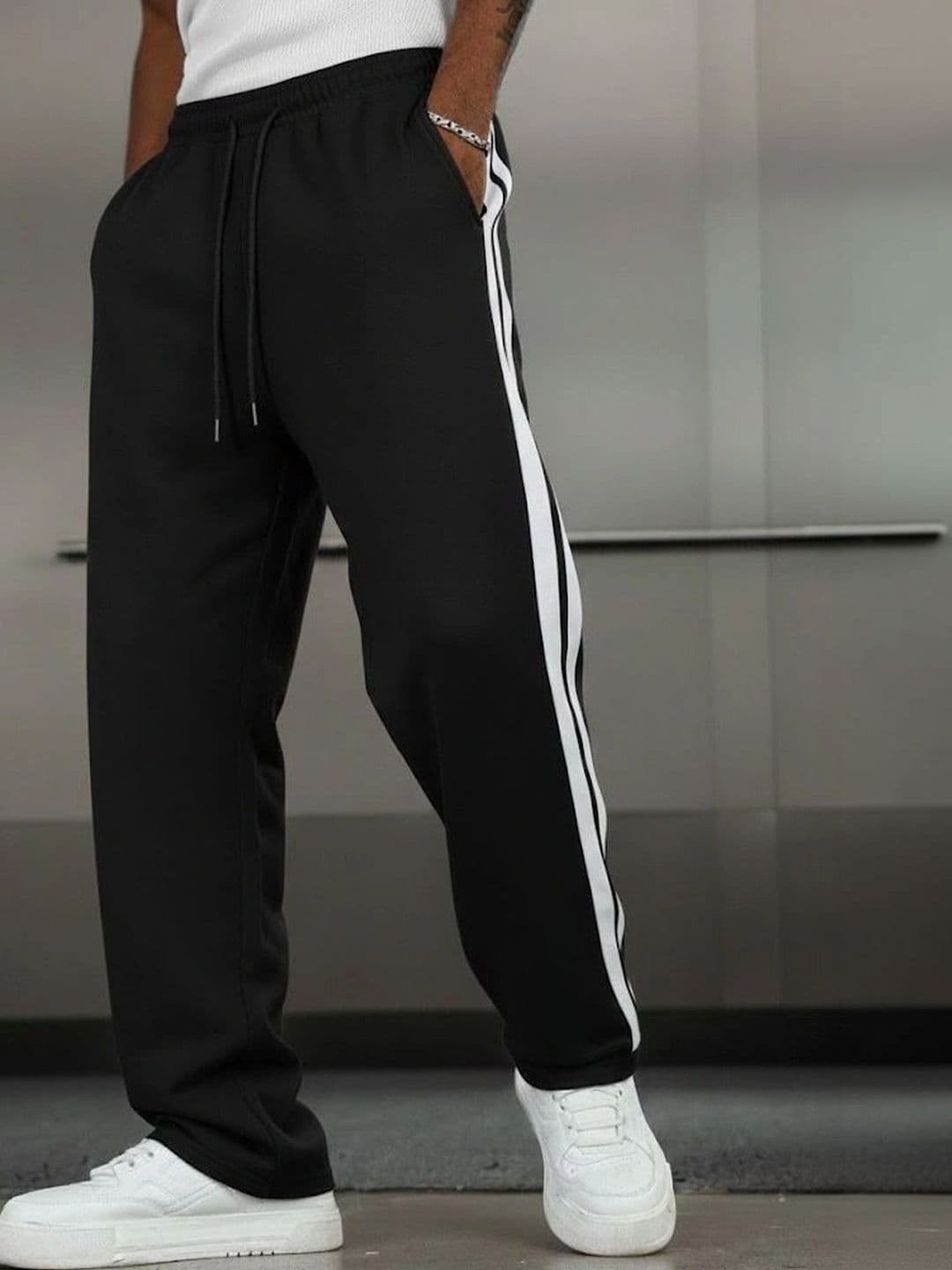 dockstreet Men Regular Fit Training Track Pants thumbnail 2