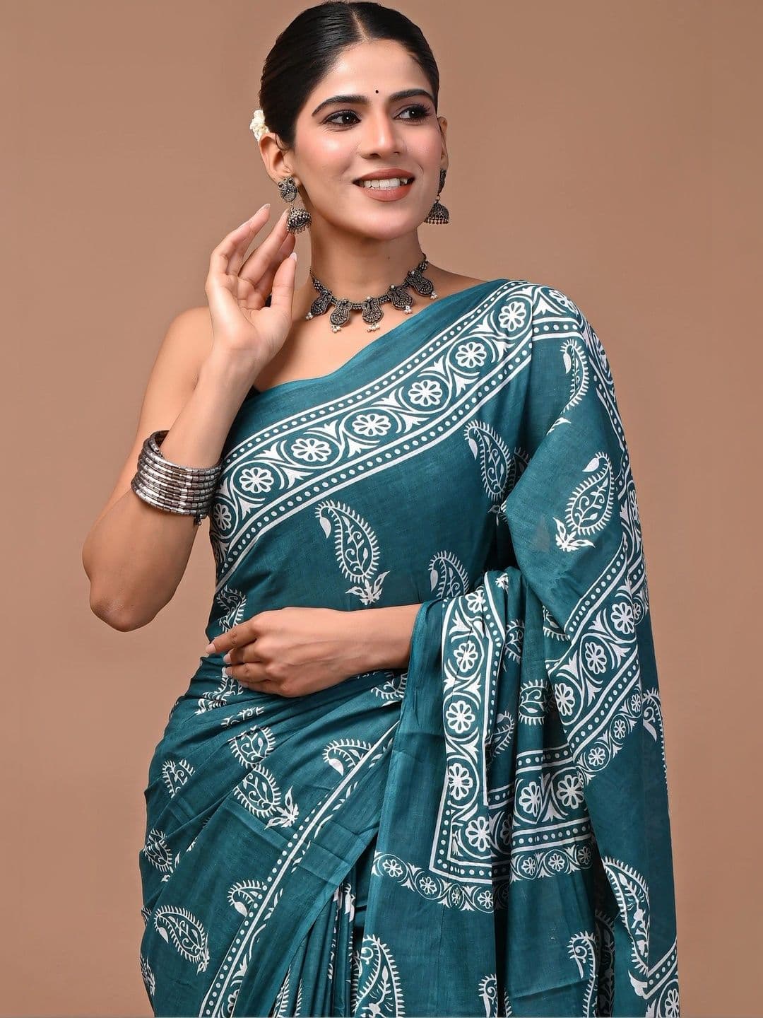 Anouk Paisley Pure Cotton Block Print Saree thumbnail 2