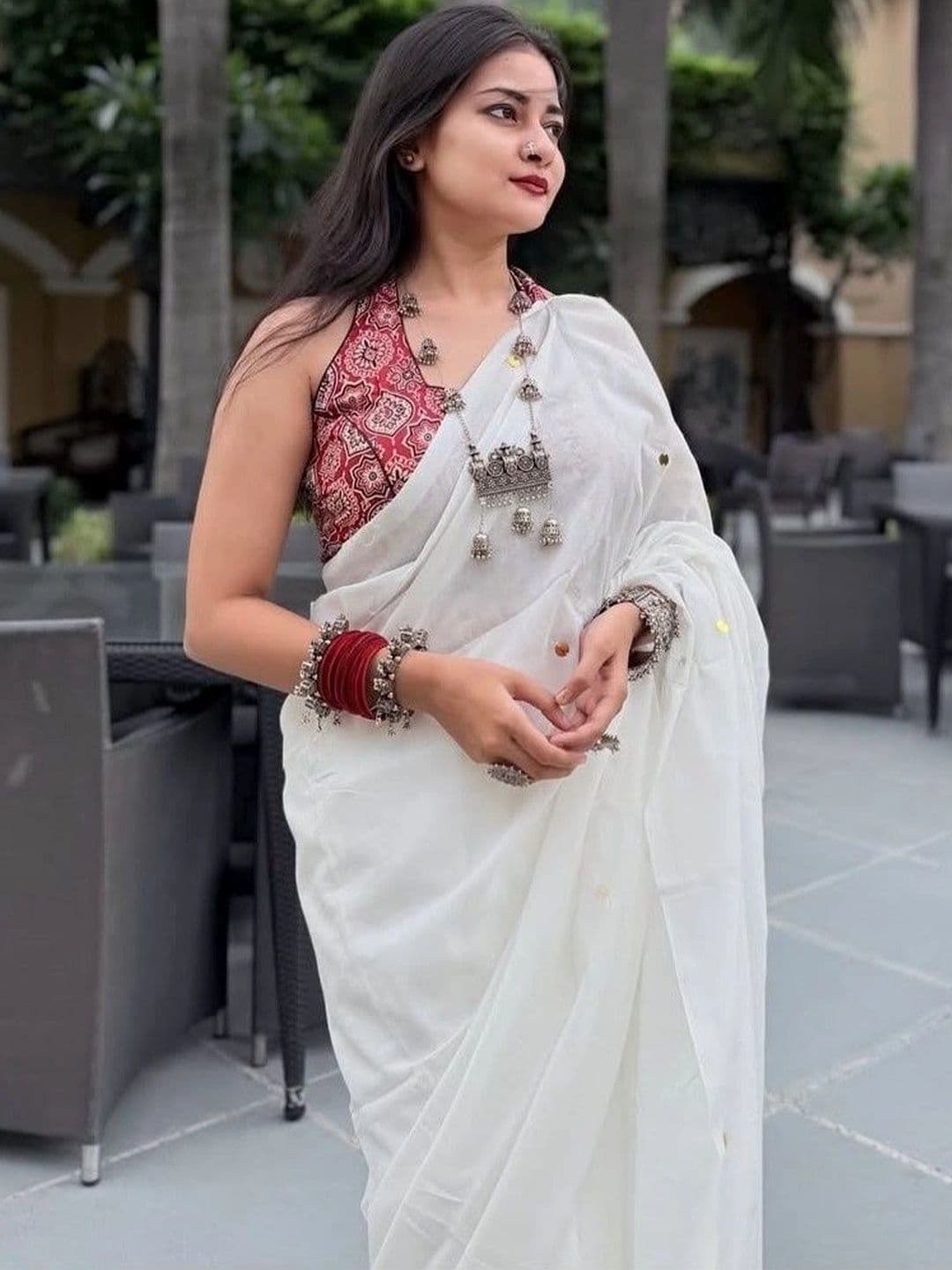 MS SARADA HANDLLOM Woven Design Pure Cotton Taant Saree - view 1