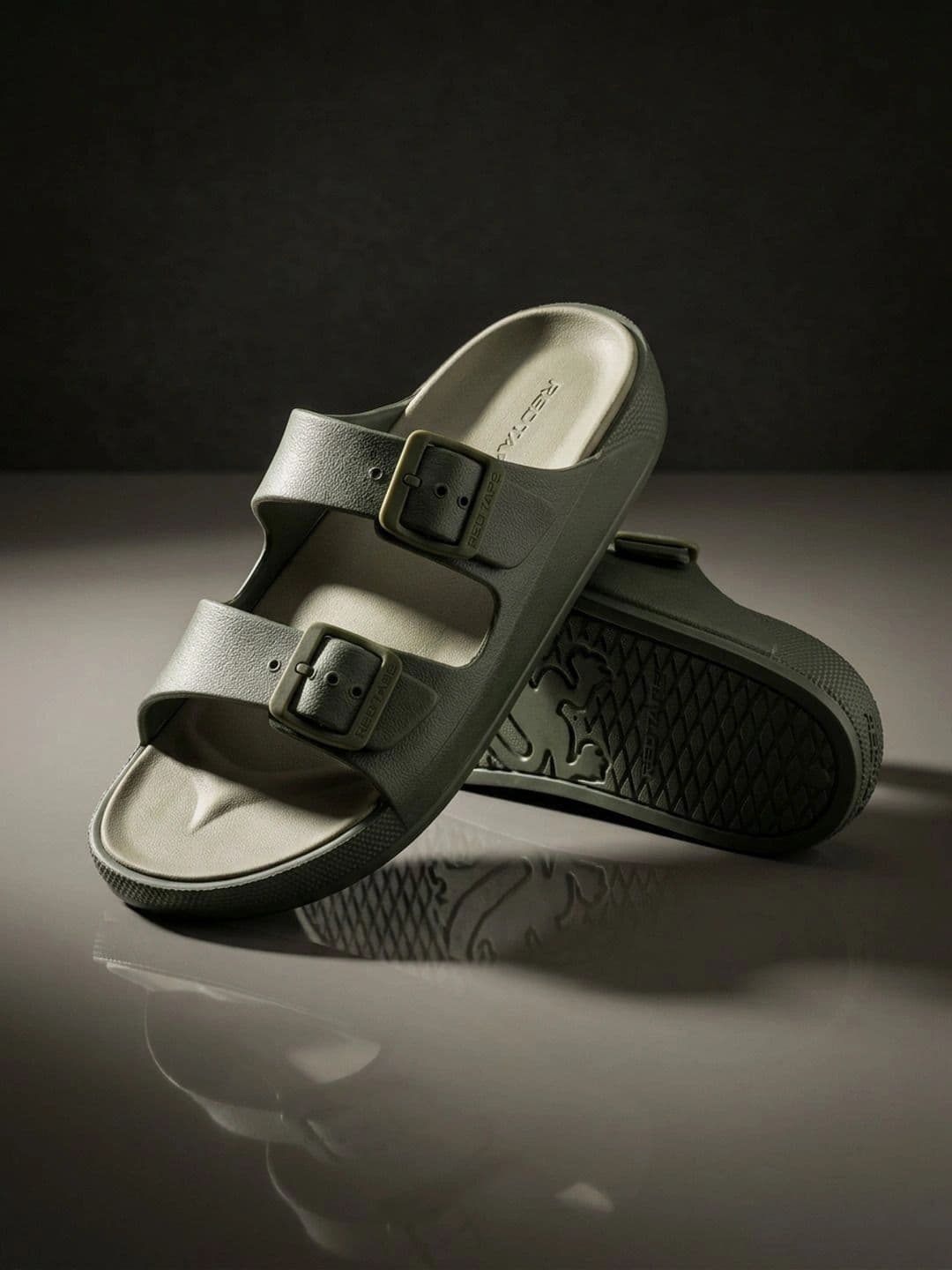 Red Tape Men Sliders - view 1