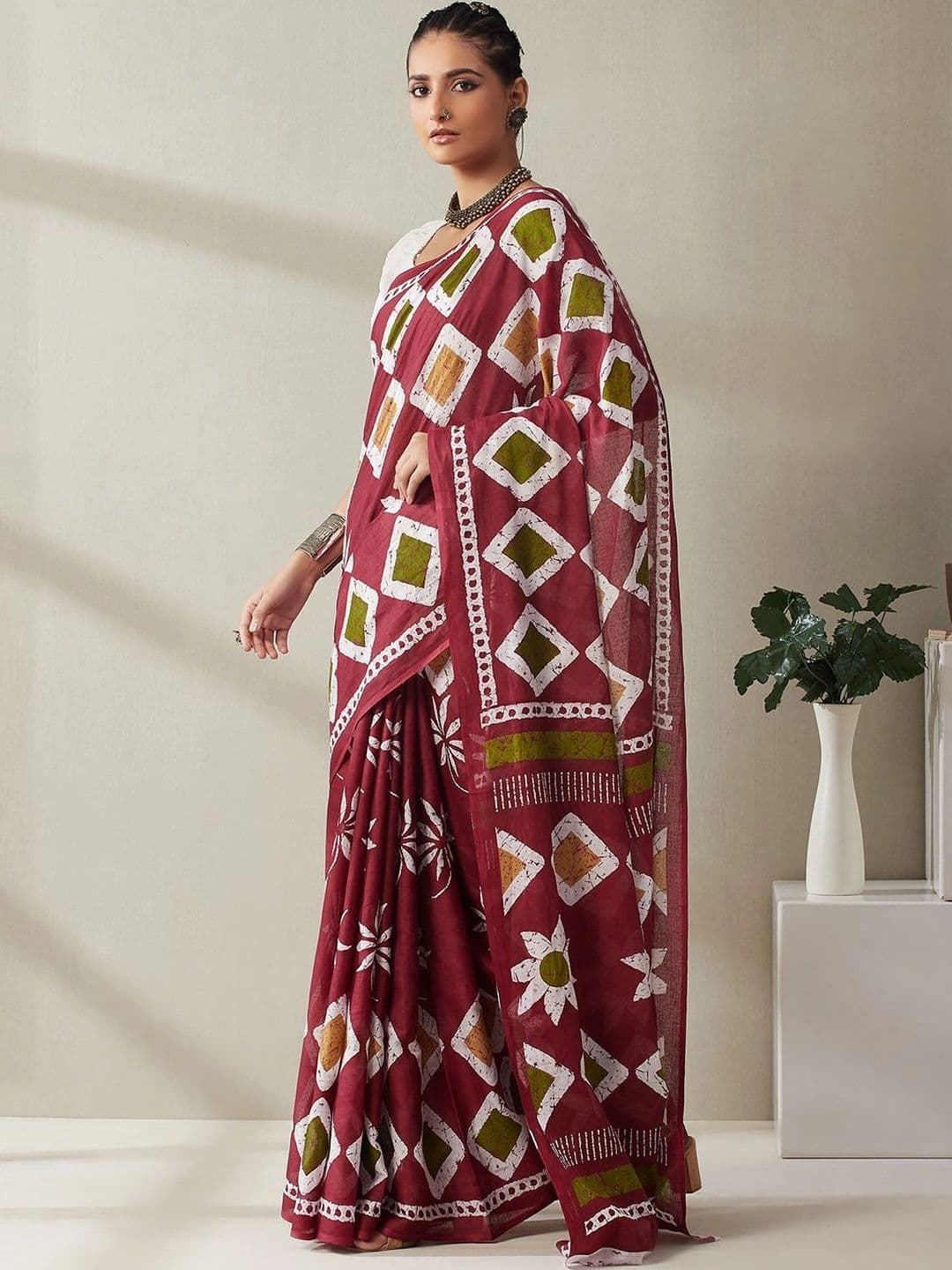 Garden Vareli Ethnic Motifs Pure Cotton Saree thumbnail 4