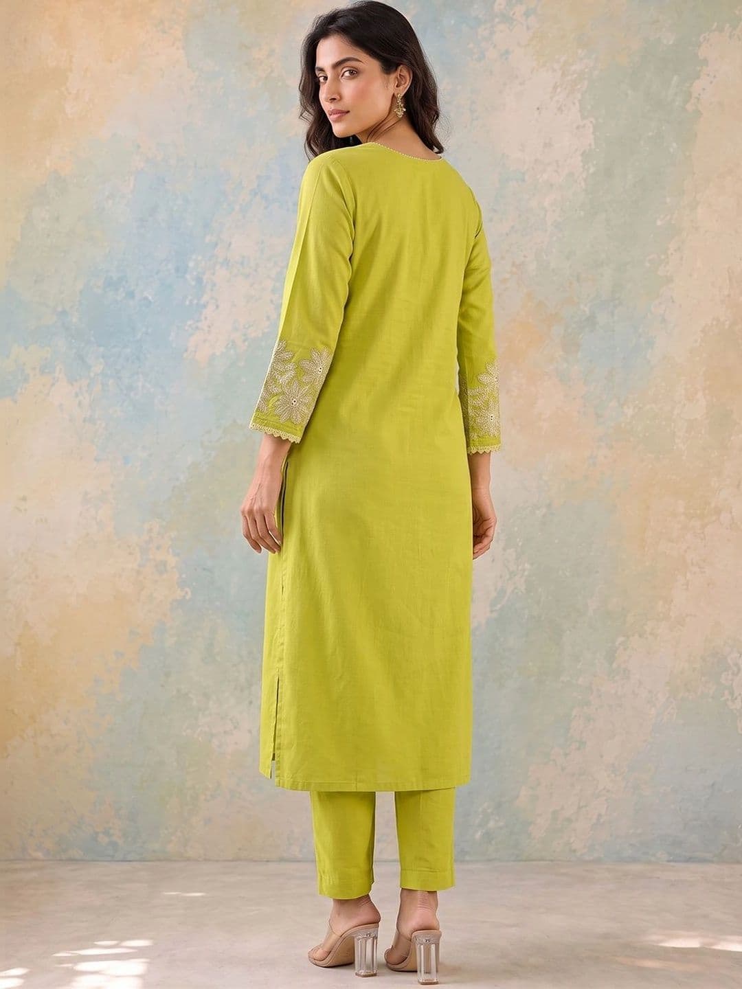 AADVIKA Women Ethnic Motifs Regular Thread Work Kurta with Trousers & With Dupatta thumbnail 3