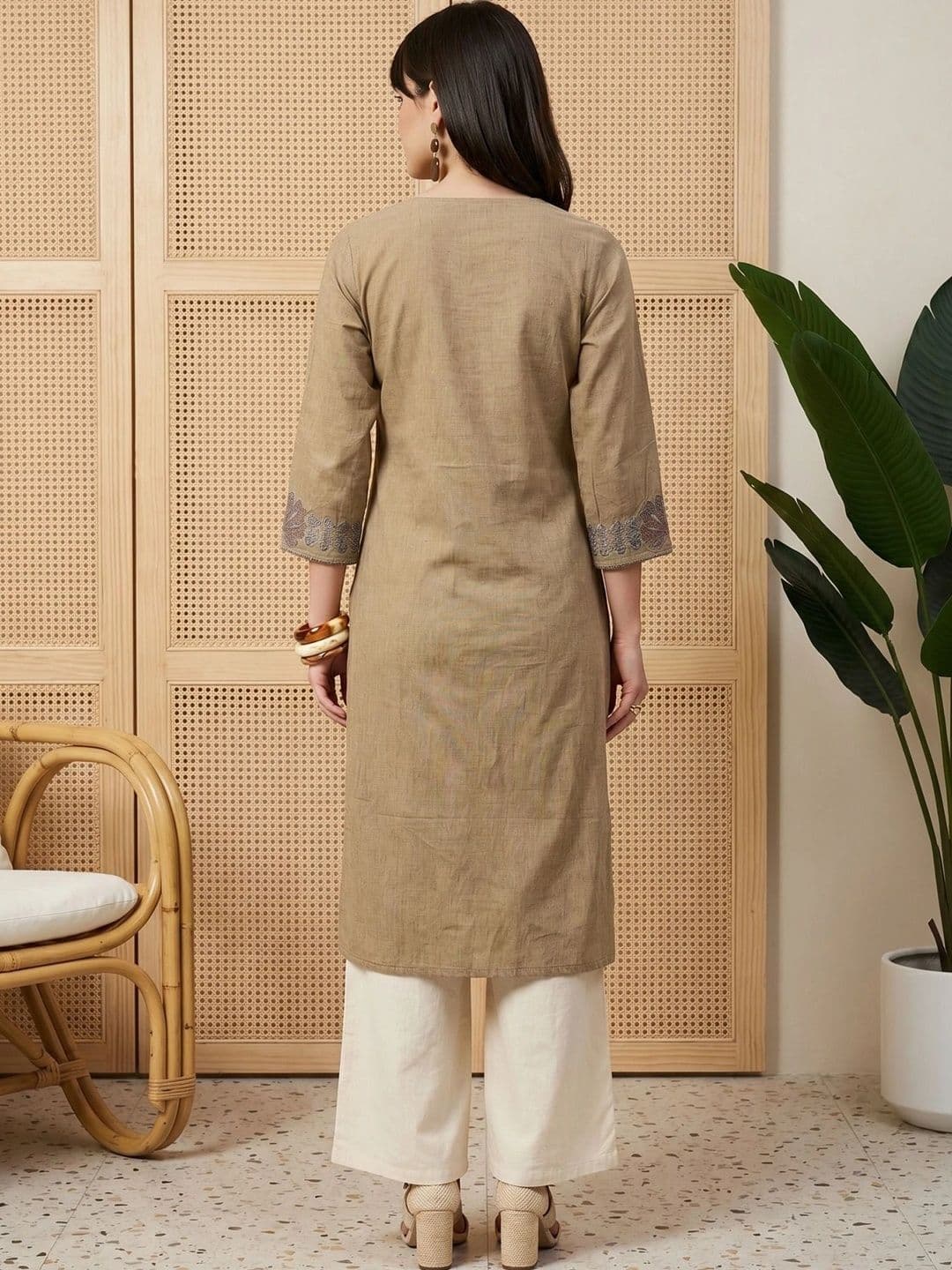 Anouk Women Embroidered Thread Work Kurta thumbnail 2