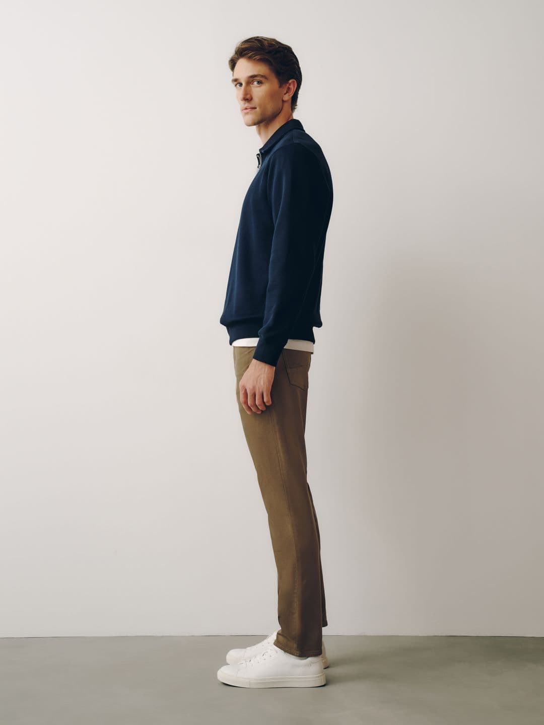 NEXT Men Slim Fit Mid-Rise Stretchable Jeans thumbnail 2