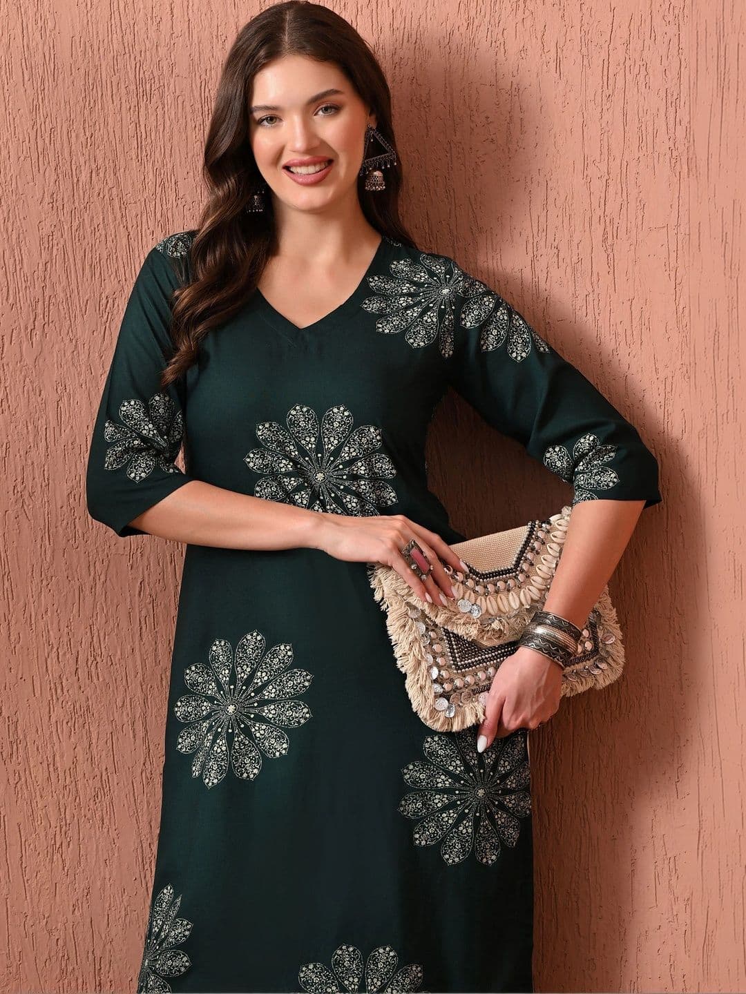 Sangria Women Floral Printed Floral Kurta thumbnail 5