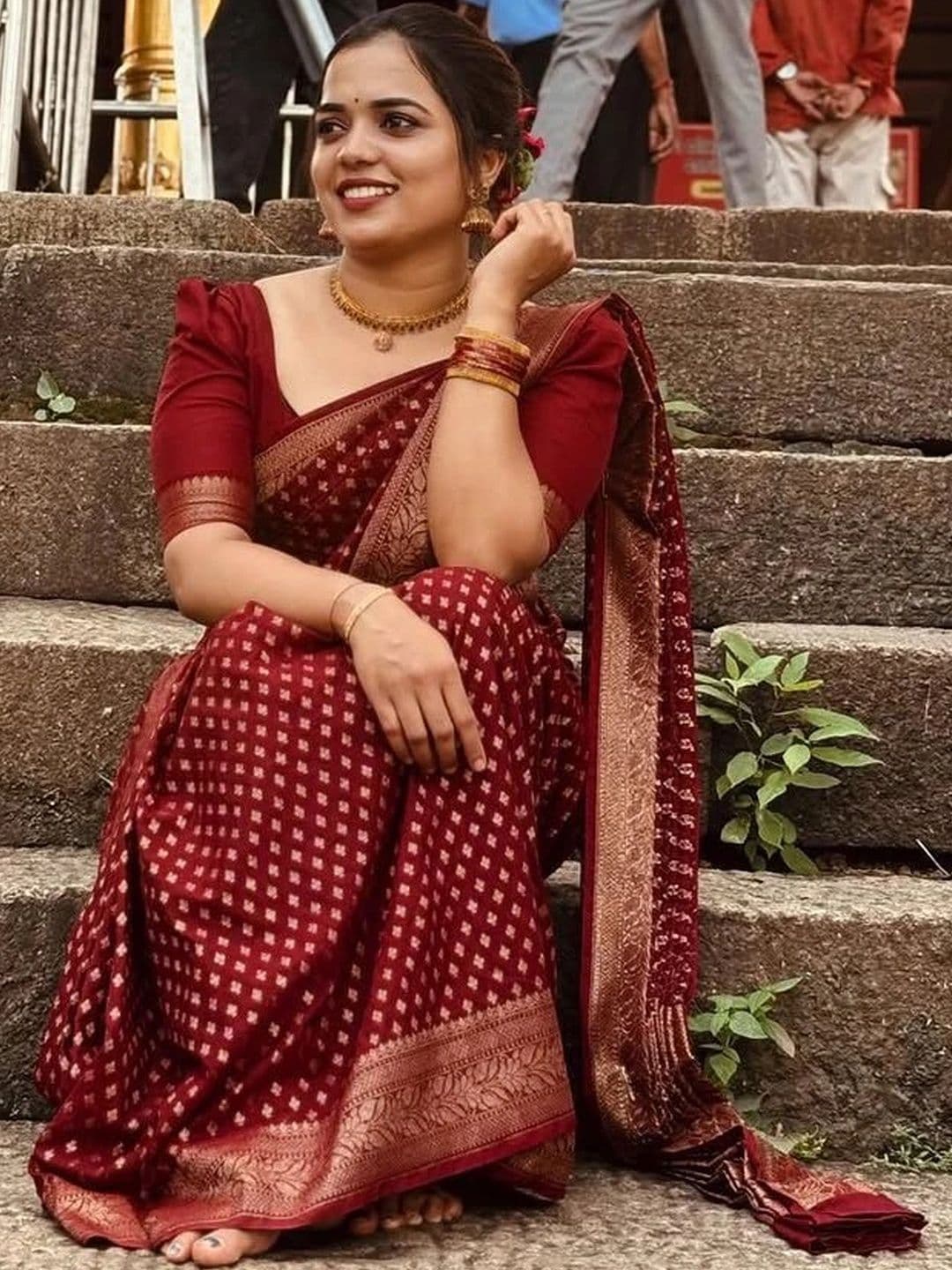 The Loomira Woven Design Zari Art Silk Banarasi Saree thumbnail 7