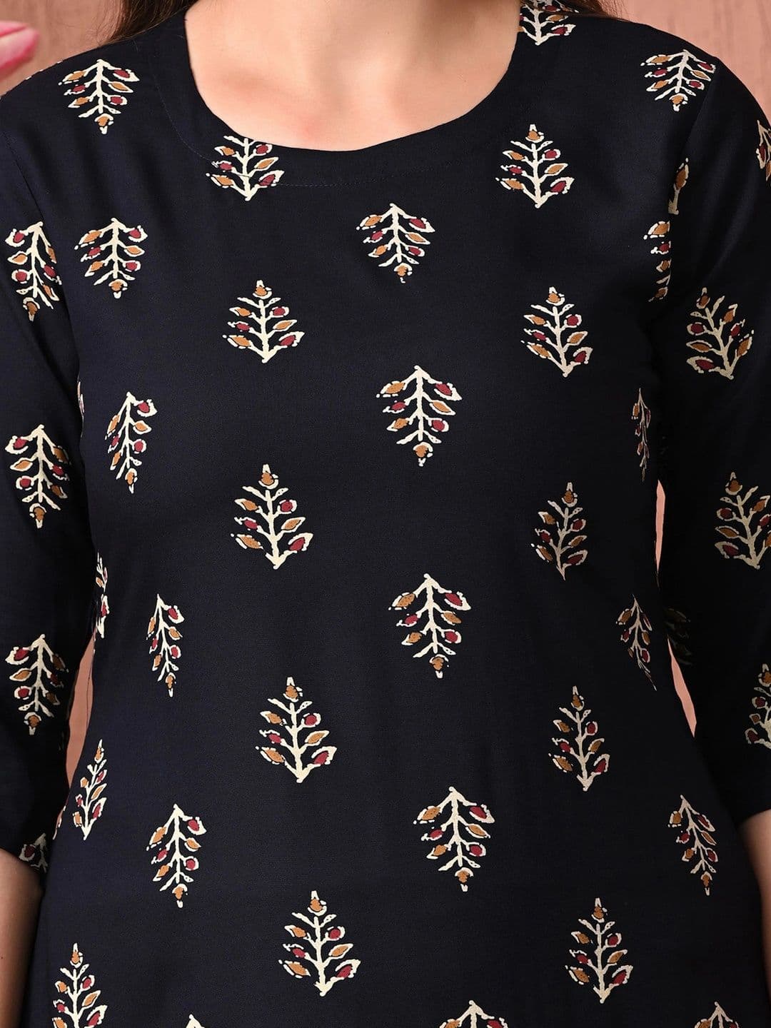 Sangria Women Ethnic Motifs Printed Kurta thumbnail 3