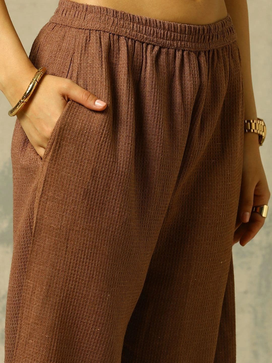 BLACK & BLAH BLAH Women Regular Pure Cotton Kurta with Trousers thumbnail 5