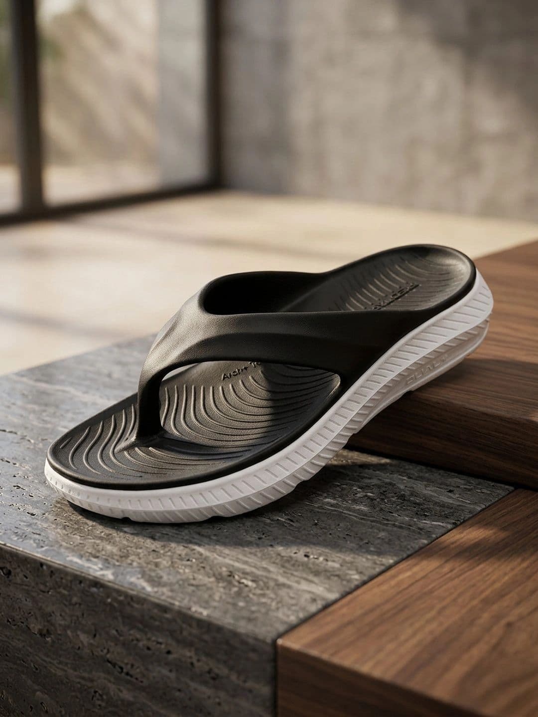Red Tape Men Thong Flip-Flops thumbnail 12