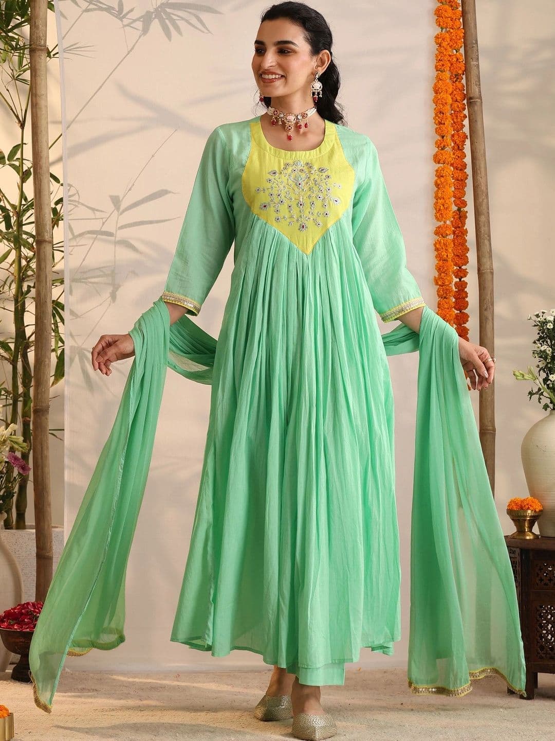 Khushal K Women Ethnic Motifs Embroidered Empire Thread Work Pure Cotton Kurta with Trousers & With Dupatta thumbnail 7