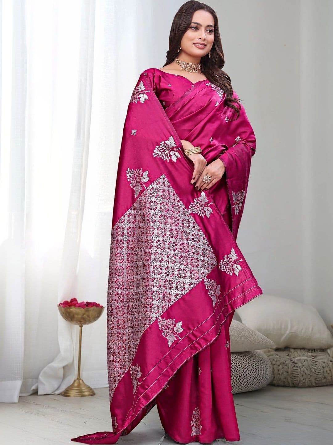 KALINI Woven Design Zari Silk Blend Saree thumbnail 7
