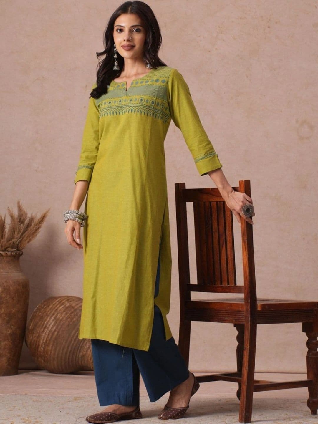 KAMI KUBI Women Ethnic Motifs Mirror Work Kurta - view 1