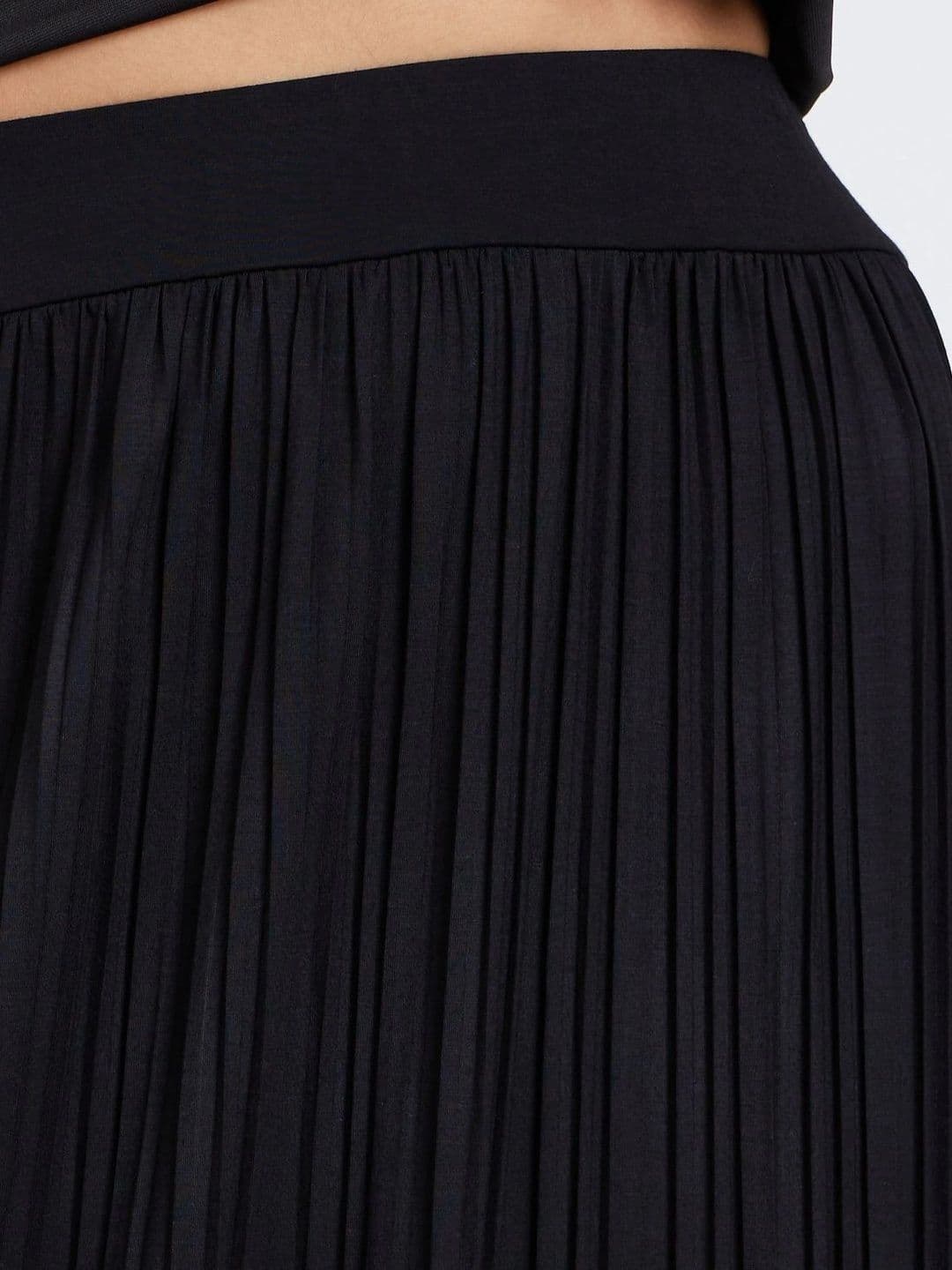Styli Women Accordion Pleated Midi Flared Skirt thumbnail 2