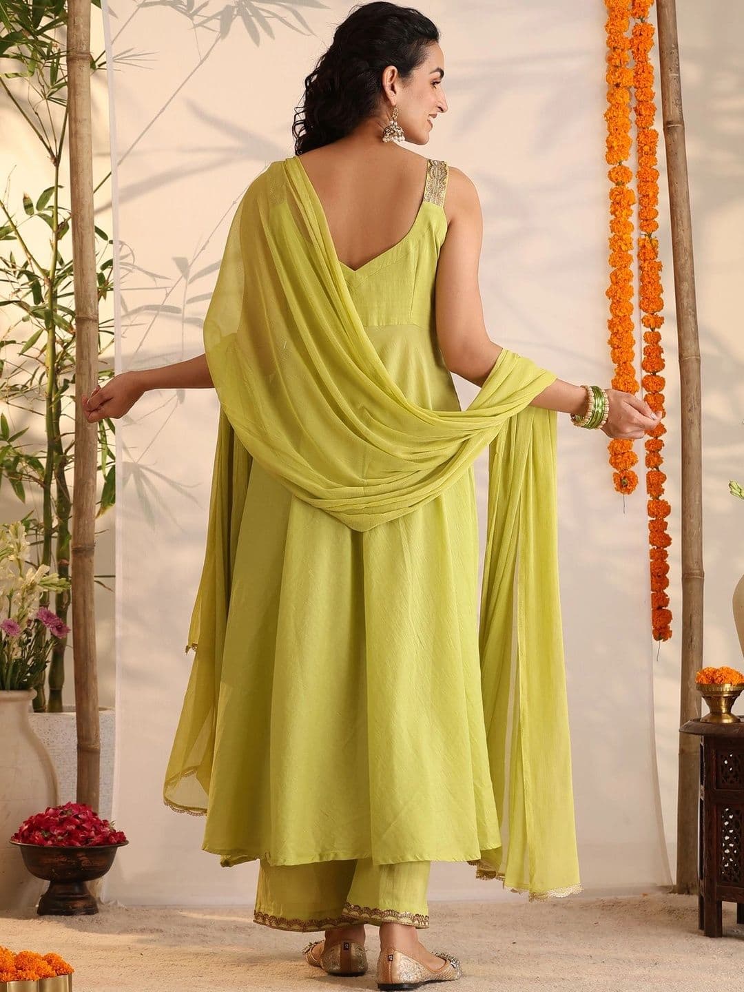 Khushal K Women Ethnic Motifs Embroidered Empire Thread Work Pure Cotton Kurta with Palazzos & With Dupatta thumbnail 3