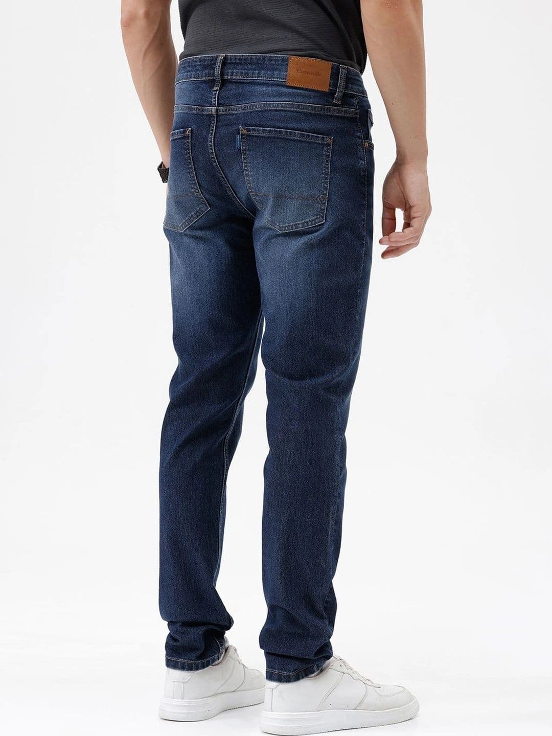 Crocodile Men Slim Fit Mid-Rise Low Distress Jeans thumbnail 4