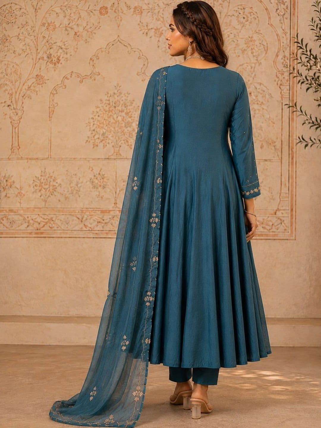 Sangria Women Ethnic Motifs Embroidered Empire Thread Work Chanderi Silk Kurta with Trousers & With Dupatta thumbnail 4