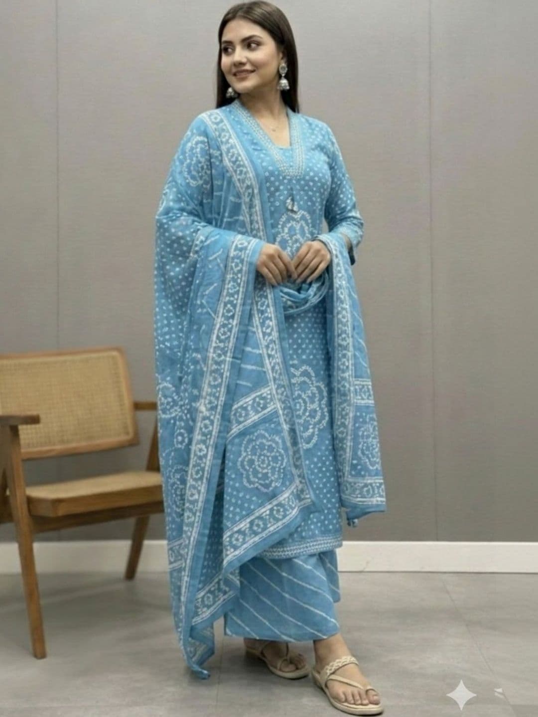 Bna Bnaya Women Bandhani Embroidered Regular Mirror Work Pure Cotton Kurta with Trousers & With Dupatta thumbnail 3