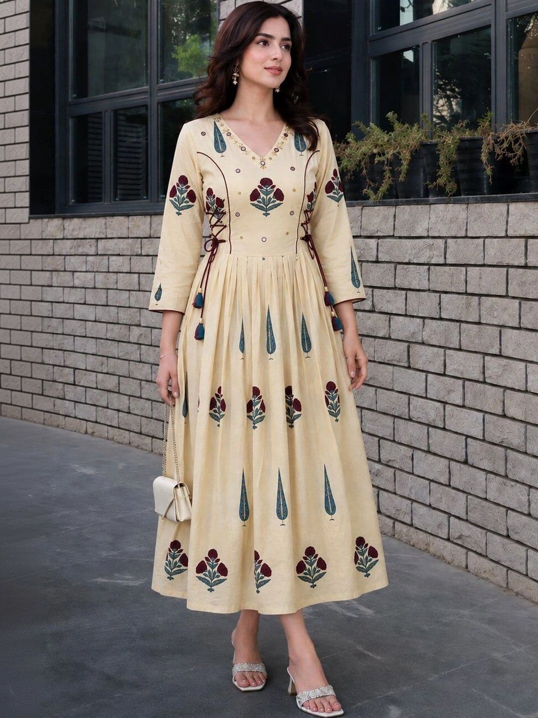 ARANGETRAM Women Floral Printed Mirror Work Indie Florals Anarkali Kurta - view 1
